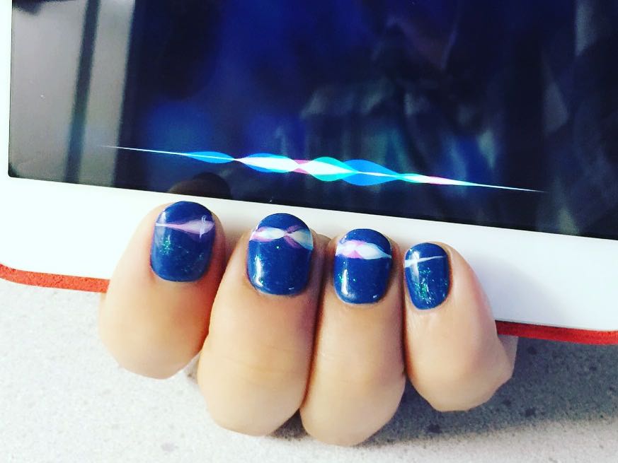 メンズOKな秋葉原の痛ネイルサロンcolor’sでSiriネイルしてきた