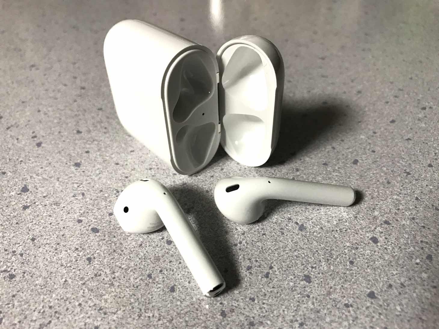 【AirPods】イヤホンはコードが無いほうが外れにくいのかもしれない